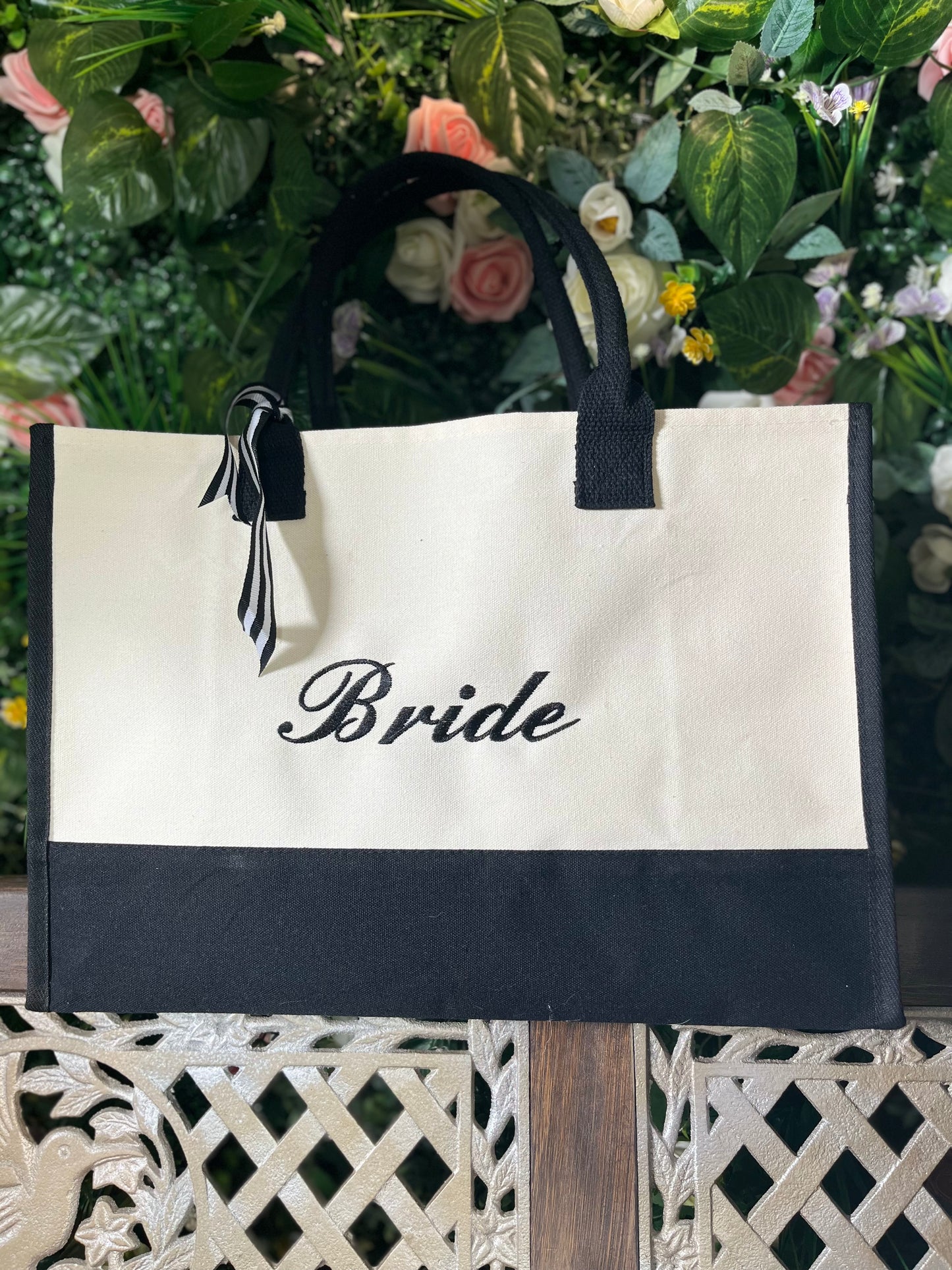 Bride embroidered bag