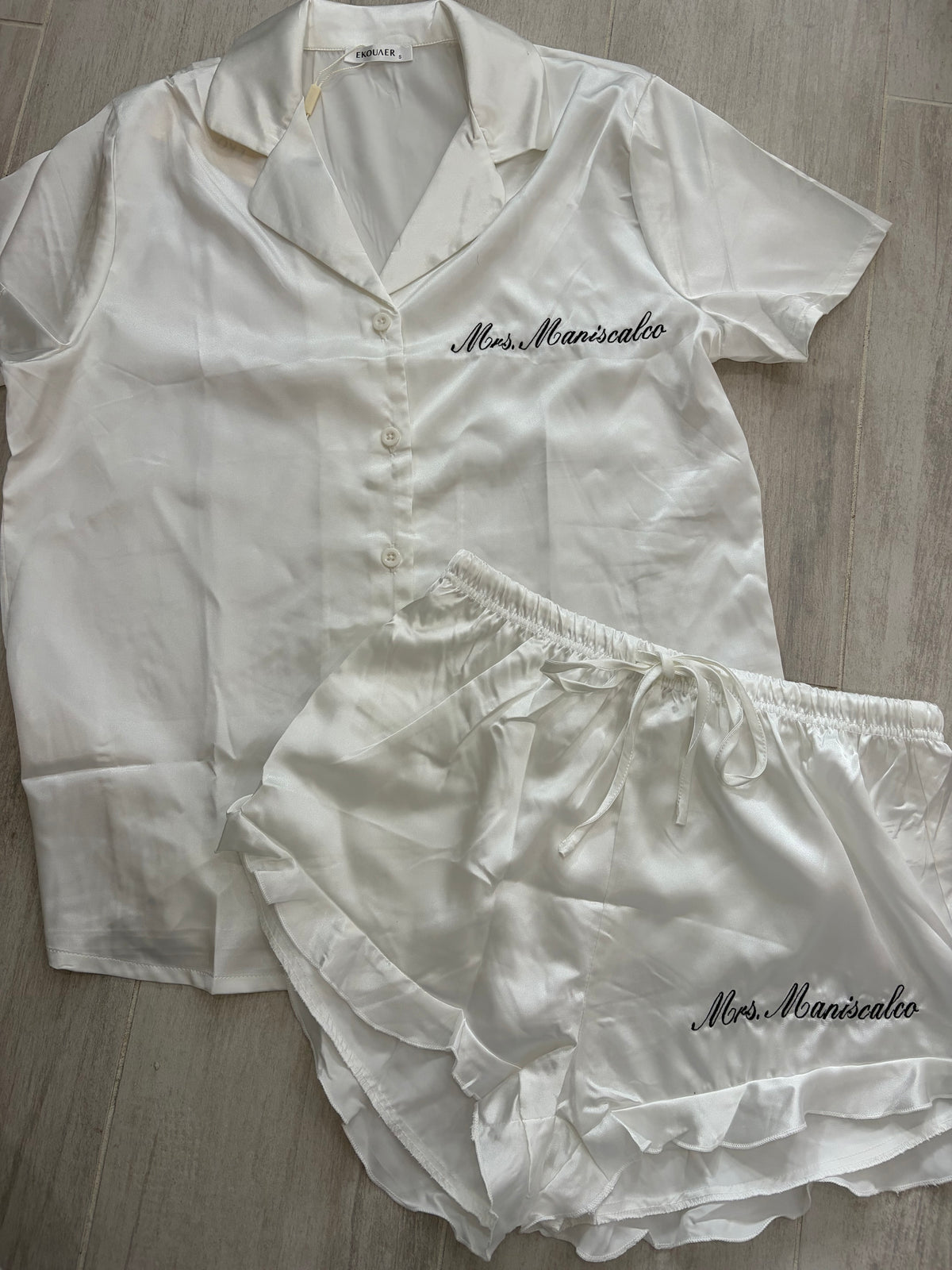 Embroidered satin pajamas