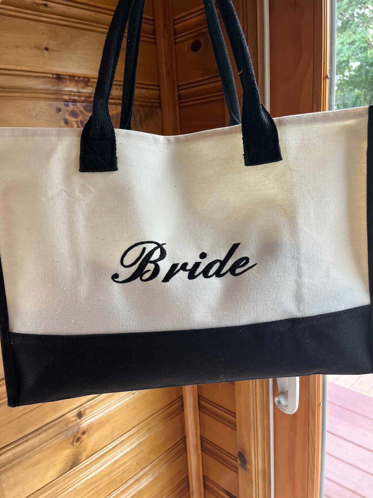 Bride embroidered bag