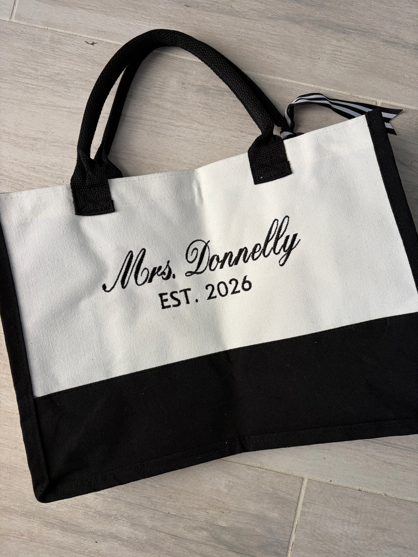 Bride embroidered bag