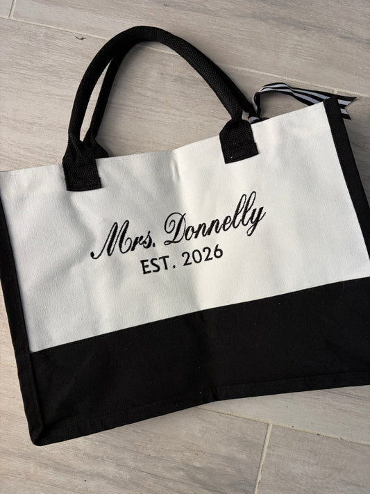 Bride embroidered bag
