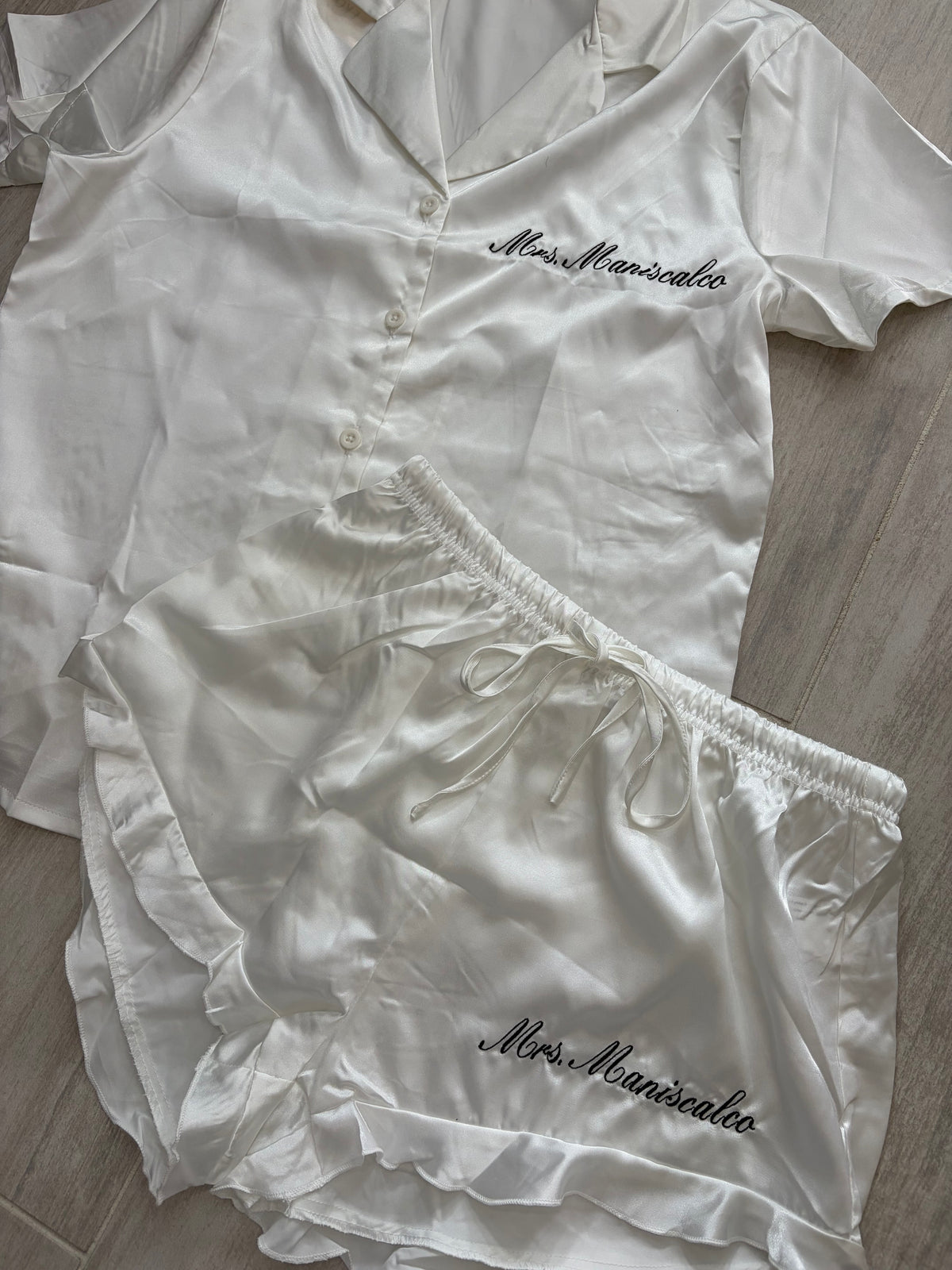 Embroidered satin pajamas